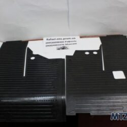 Коврик пола кабины МТЗ УК (к-т 2 шт. лев/прав) (пр-во Украина) 80-6702332/80-6702333