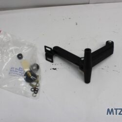 Фиксатор рамки боковой МТЗ УК (для безрамочного стекла) (пр-во МТЗ) 80-6708960