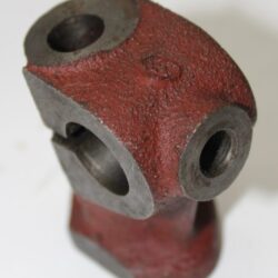 Стійка вісі коромисел Д 240,243,245 середня (вир-во ММЗ) 240-1007152-Б-01