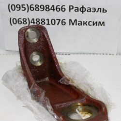 Кронштейн кабіни правий 80-6702069
