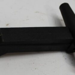 Ручка стекла бокового МТЗ (внутренняя) фиксатора стекла А37.04.051