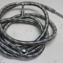 Паливопровід низького тиску в мет. обплетення 3 штуцера L=2950мм <ДК>70-1101345-Б1