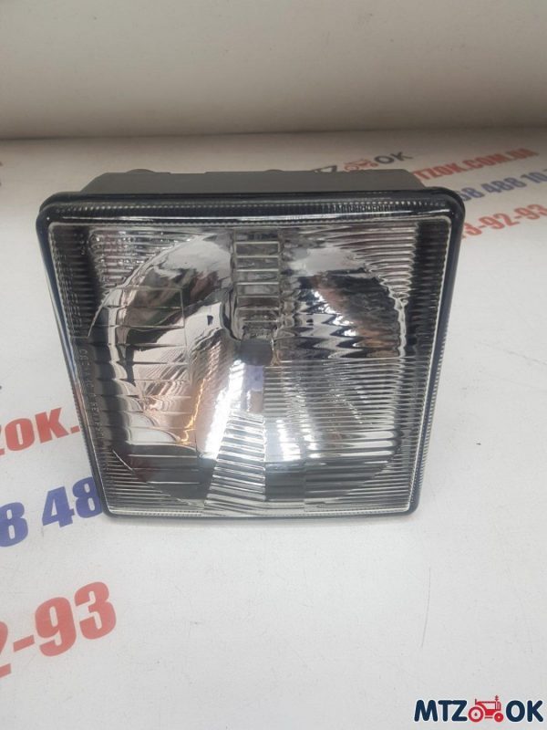 fara-mtz-perednjaja-kvadratnaja-s-lamp.-v-plastm.-korpuse-pr-vo-sp-belarus-e1613652952131