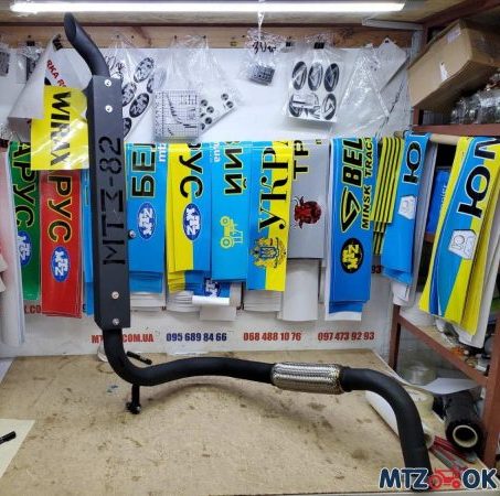 glushitel-mtz-80-82-chernyj-metall-s-strongeromprjamotokchernaja-nakladka2-e1616156948746