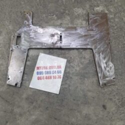 Підлога кабіни МТЗ УК с/з центральна частина 80-6702095