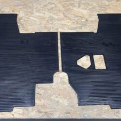 Килимок підлоги кабіни МК МТЗ (к-т 2 шт. лів/прав) (вир-во Україна)