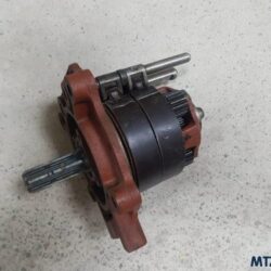 Кришка ВОМ у зб. МТЗ С/З (вир-во БЗТДіА) 70-4202020