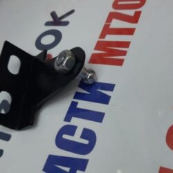 Кронштейн пневмоподъемника с пальцем под амортизатор собств. пр-во 80-6708225