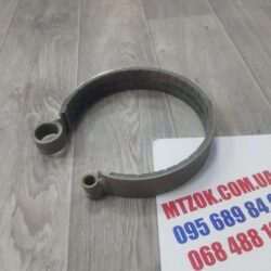 Стрічка гальмівна ВОМ (34 мм) МТЗ 1221 (кубик, кругле кріплення) (вир-во Китай) 85-4202100К