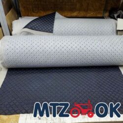 Кожзам чорний (синя стібка. ромб 40х45) псевдоперфорація на поролоні 1.4х1м