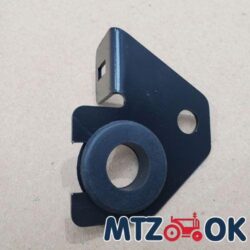 Кронштейн поддержки проводов на двигателе МТЗ в сборе с втулкой 70-3723042-02 (собств. пр-во) 70-3723041 в сборе