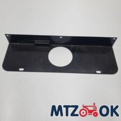 Пол кабины МТЗ УК крышка пола задняя часть под рычаг КПП (пр-во Беларусь) 80-6702085